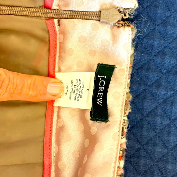 Classic Pencil Skirt - Picture 5 of 6